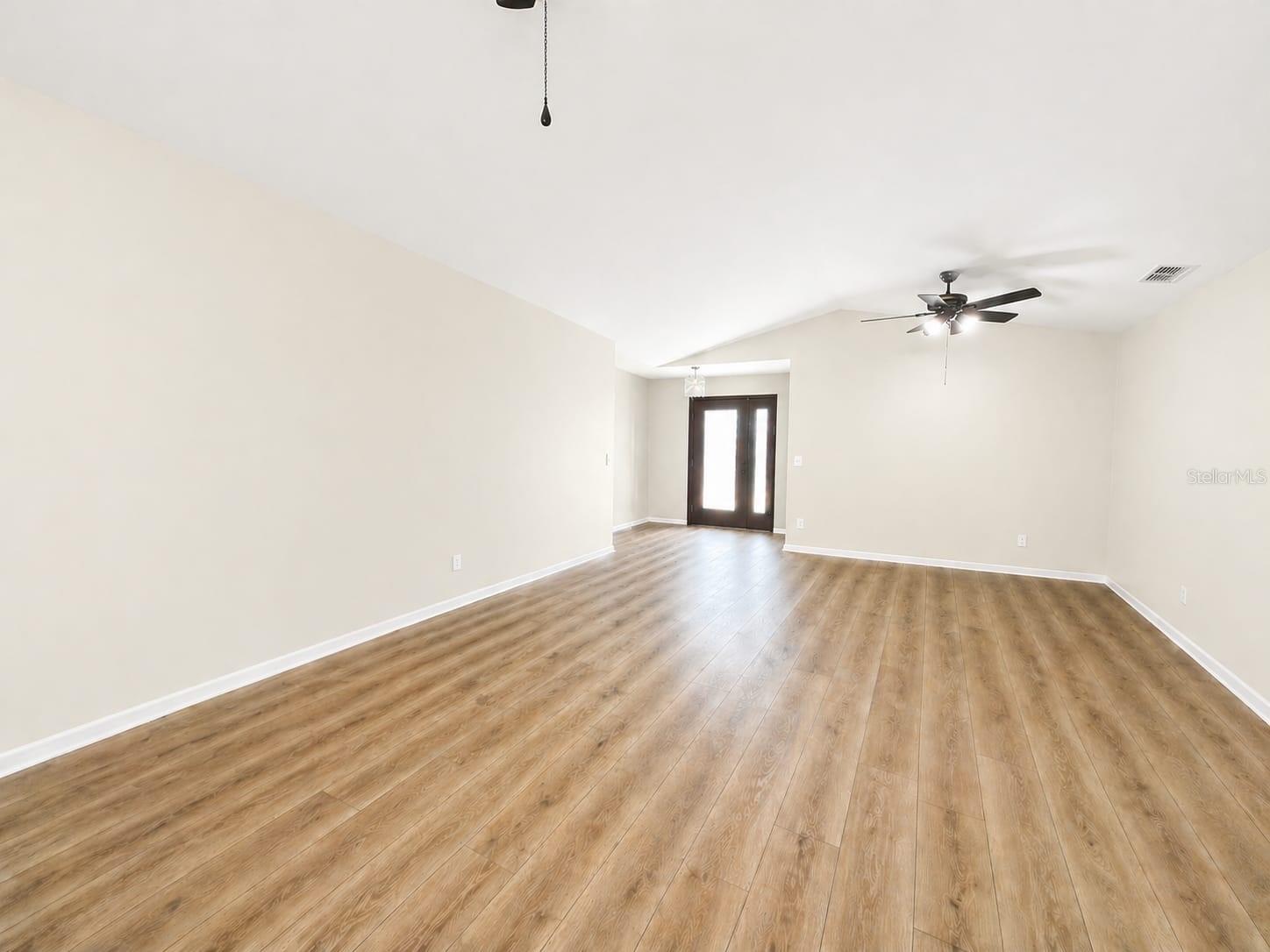 32676 OAK PARK DR, LEESBURG, FL, 34748