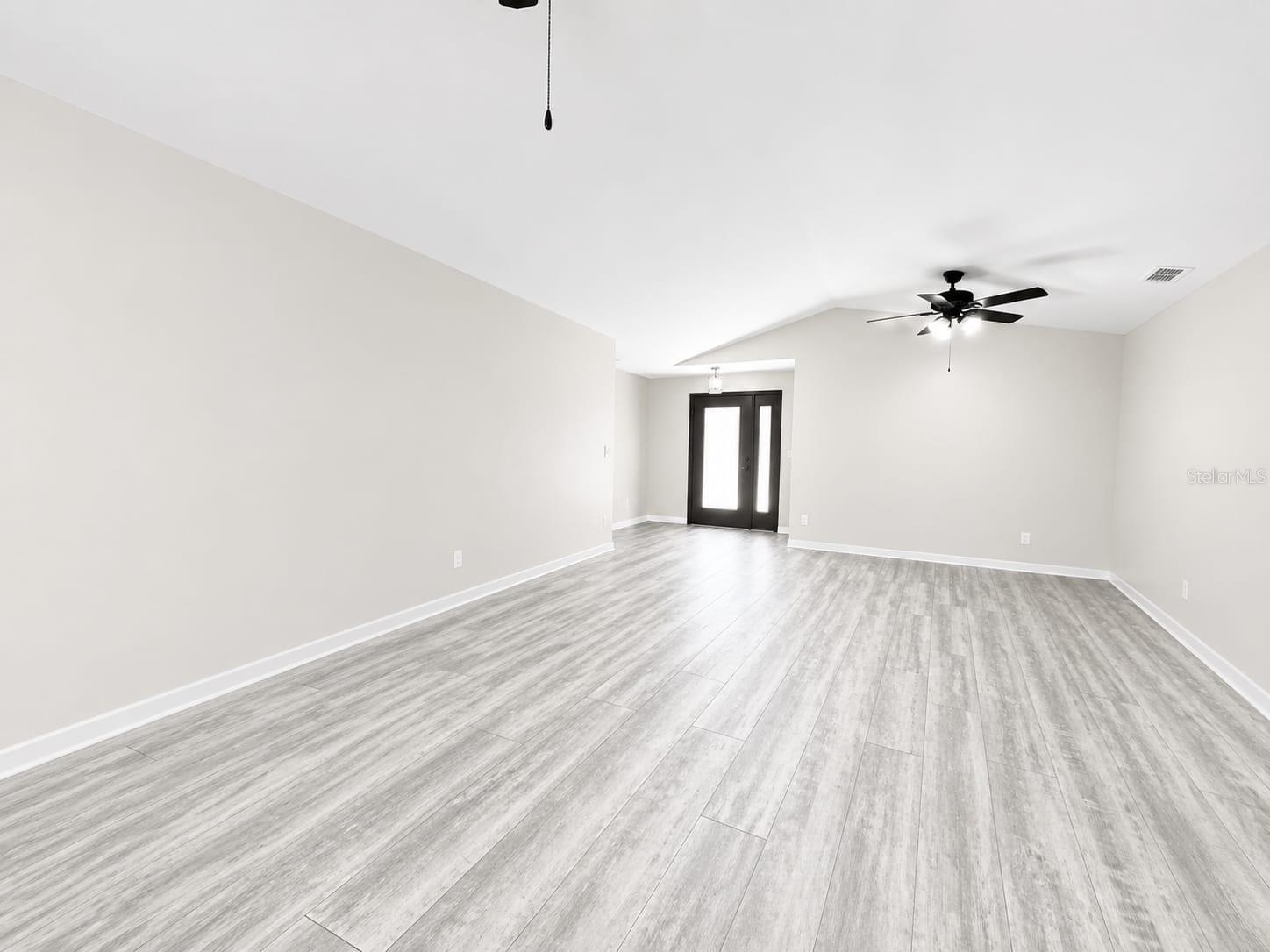 32676 OAK PARK DR, LEESBURG, FL, 34748