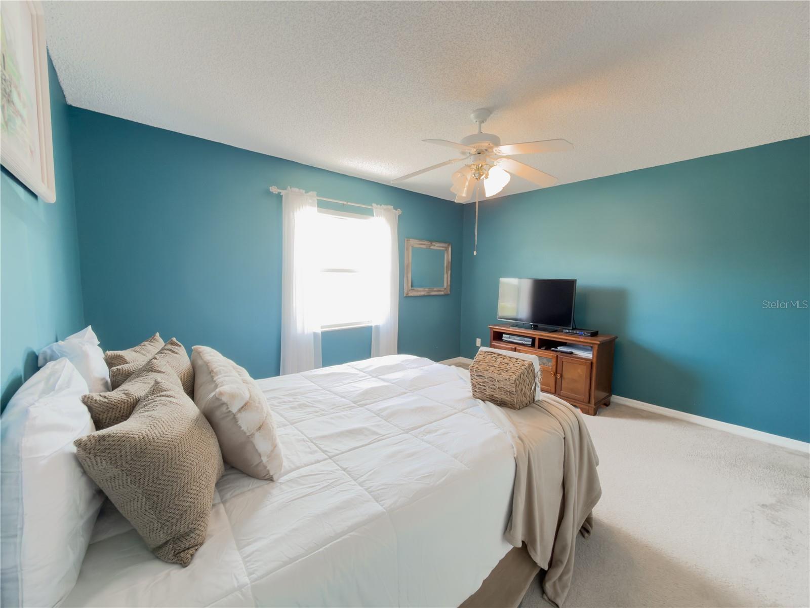 32676 OAK PARK DR, LEESBURG, FL, 34748