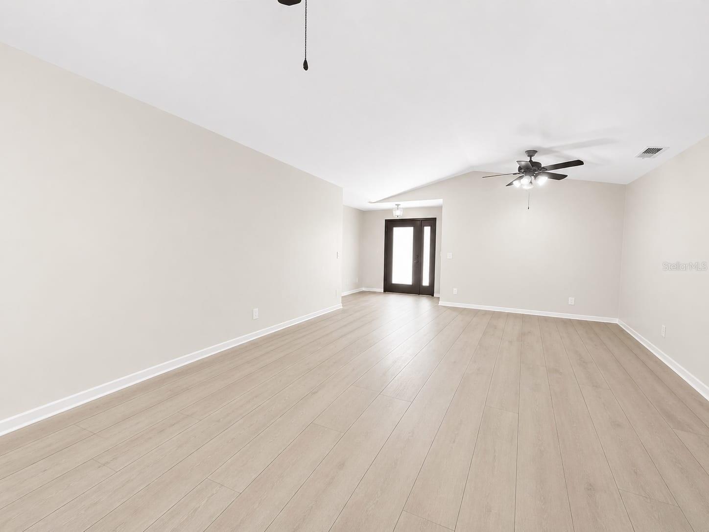 32676 OAK PARK DR, LEESBURG, FL, 34748