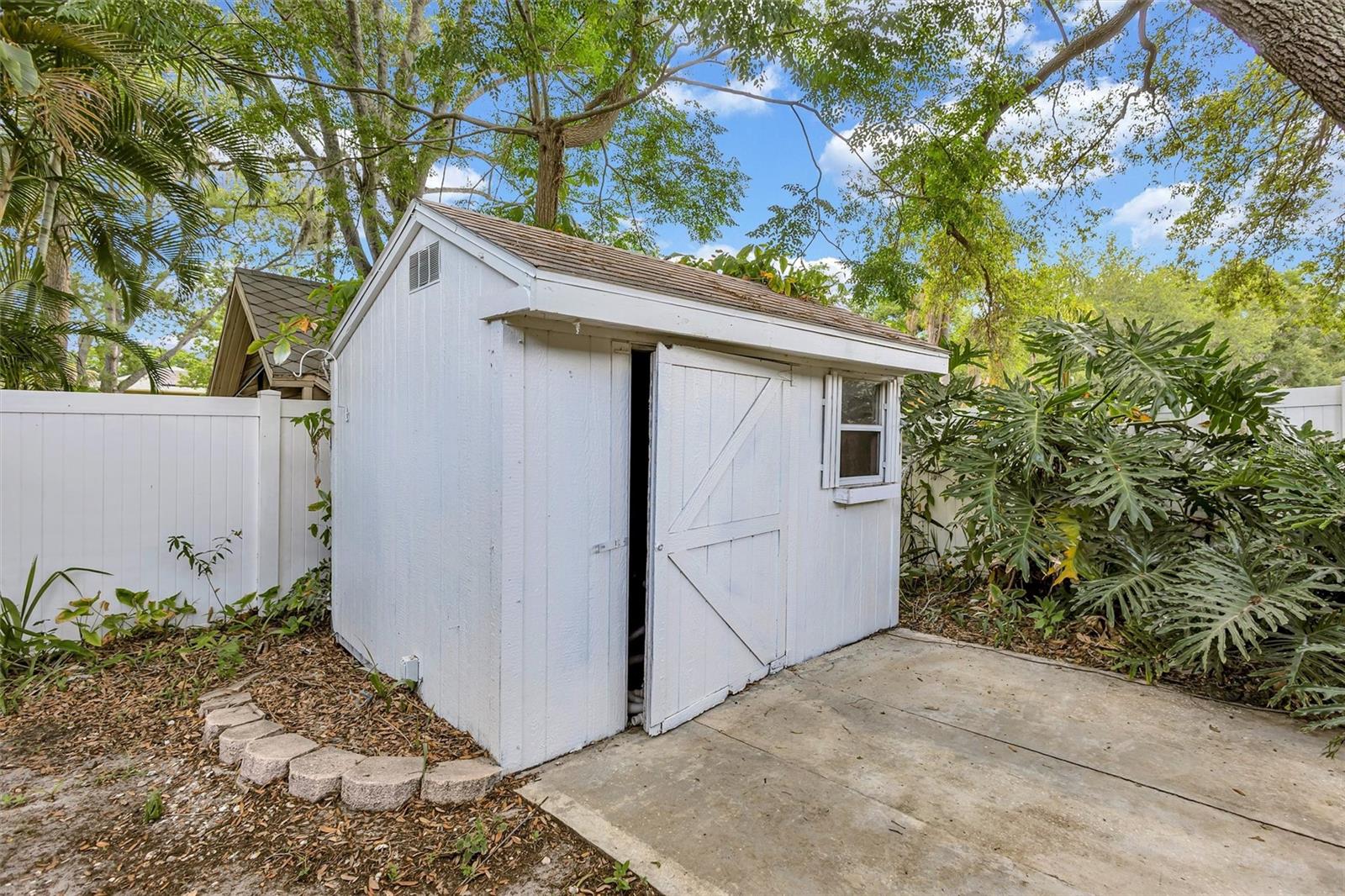 2115 GLEN DR, SAFETY HARBOR, FL, 34695