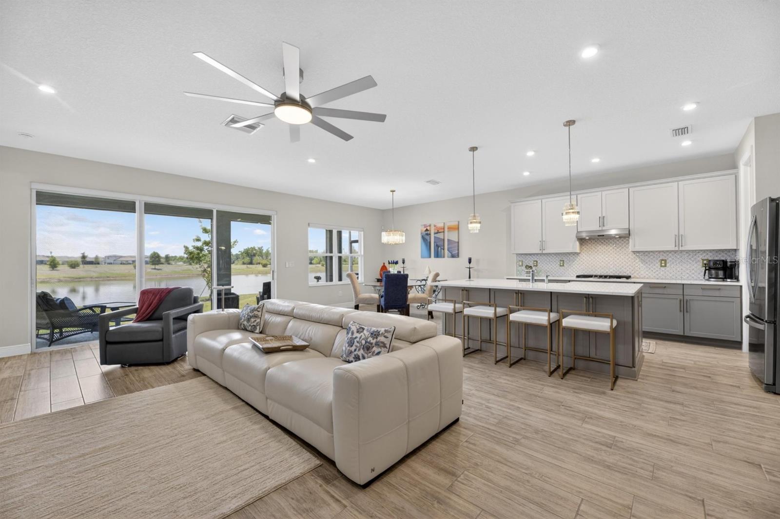 6081 HIDDEN BRANCH DR, APOLLO BEACH, FL, 33572