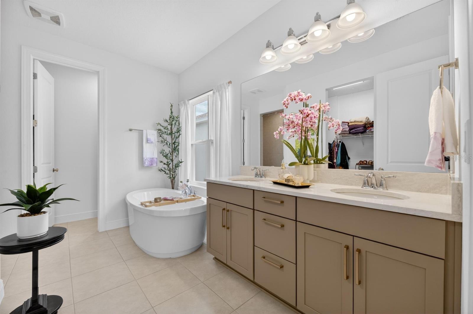 6081 HIDDEN BRANCH DR, APOLLO BEACH, FL, 33572