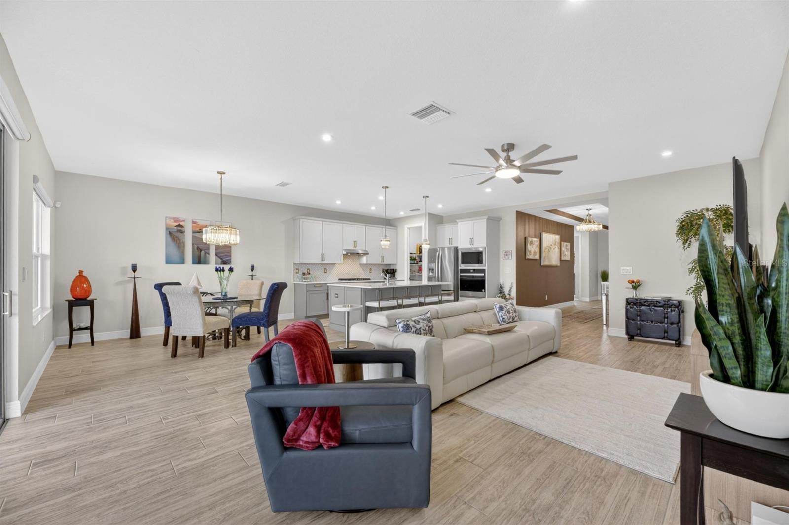 6081 HIDDEN BRANCH DR, APOLLO BEACH, FL, 33572