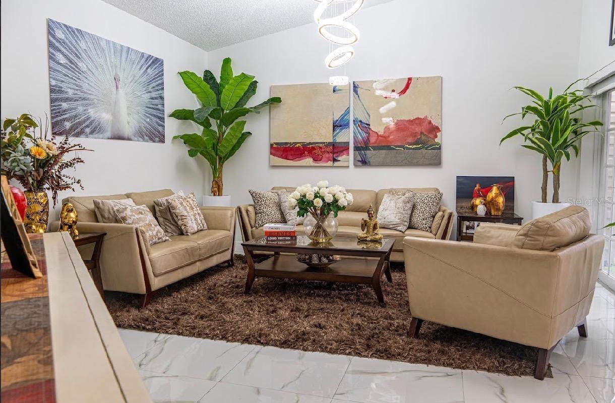 8419 NW 193RD LN, HIALEAH, FL, 33015