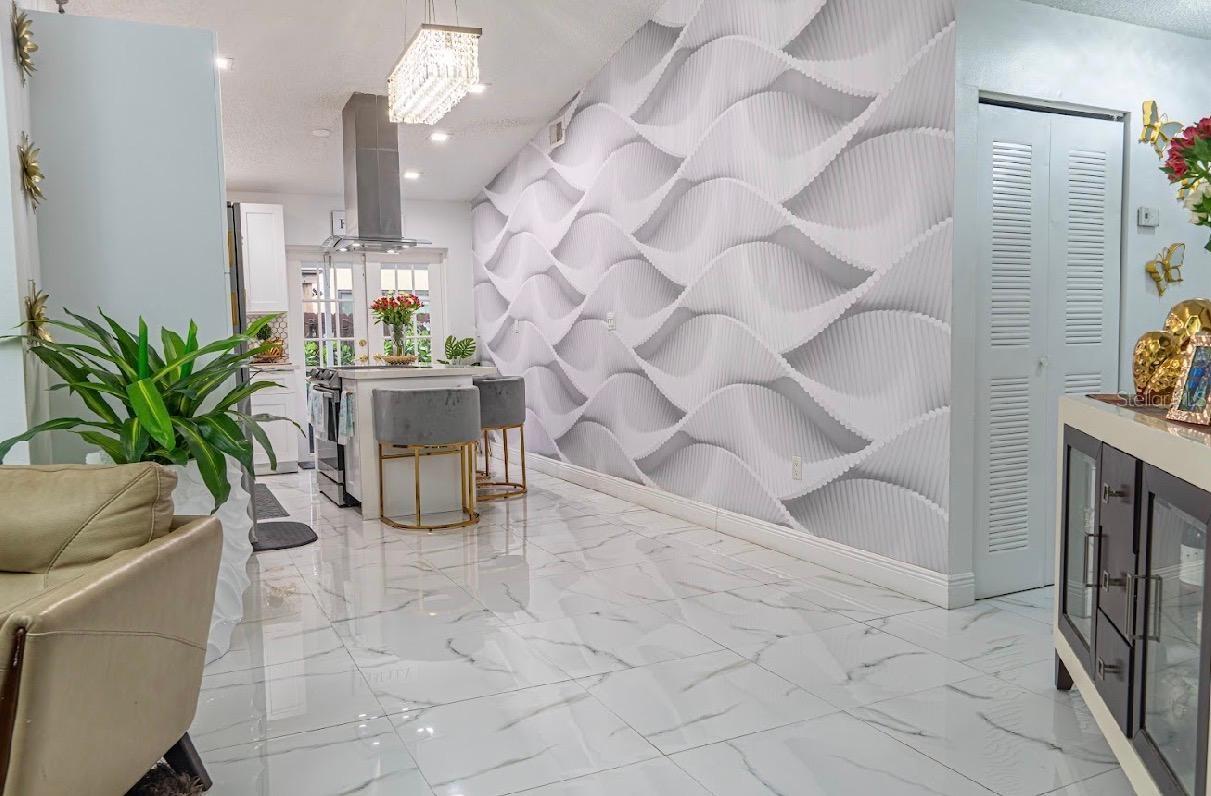 8419 NW 193RD LN, HIALEAH, FL, 33015