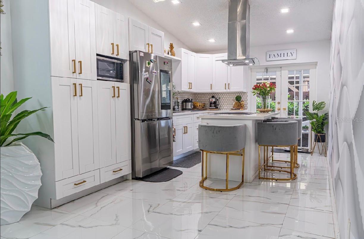 8419 NW 193RD LN, HIALEAH, FL, 33015