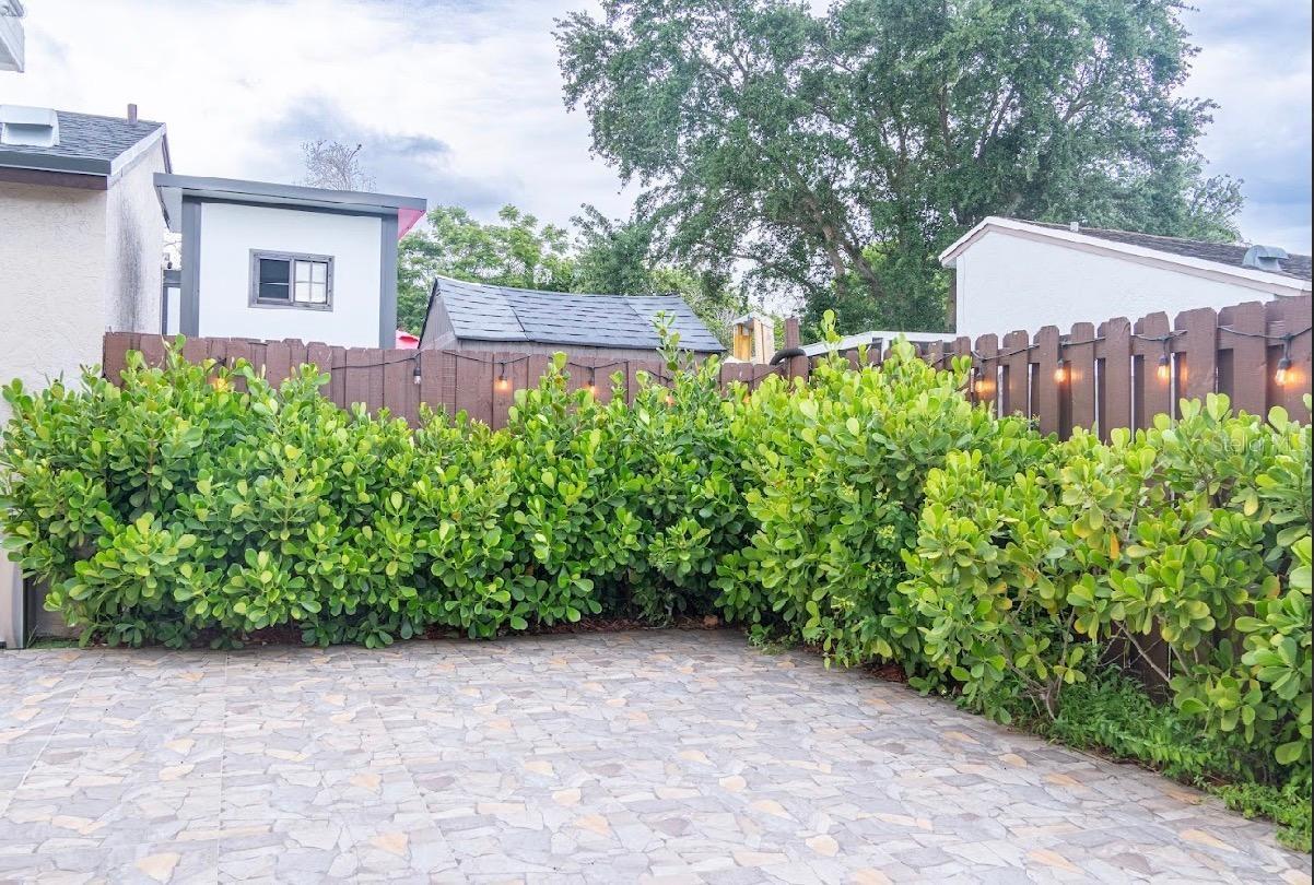 8419 NW 193RD LN, HIALEAH, FL, 33015