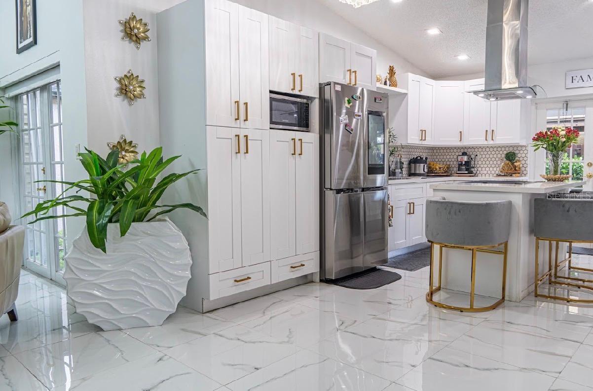 8419 NW 193RD LN, HIALEAH, FL, 33015