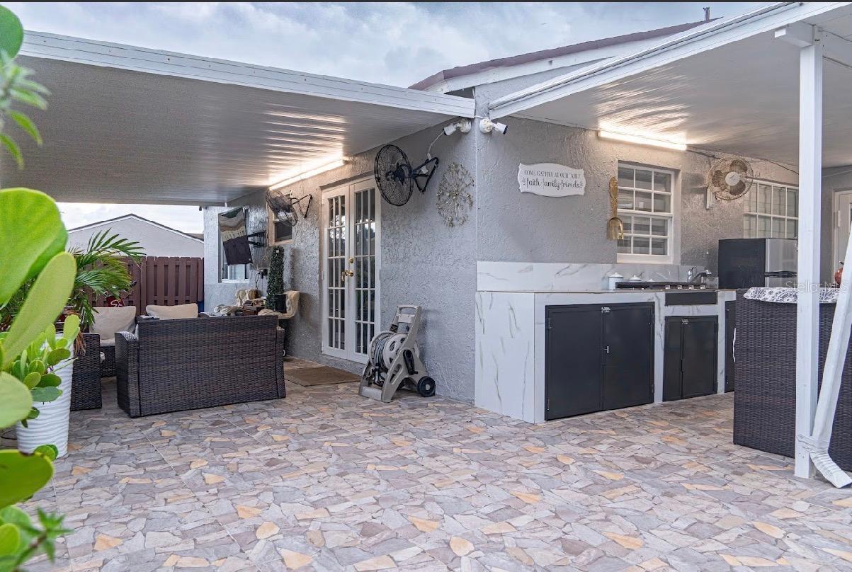 8419 NW 193RD LN, HIALEAH, FL, 33015