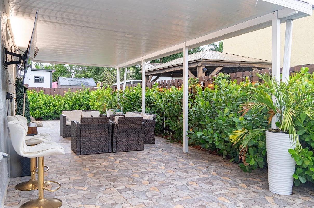 8419 NW 193RD LN, HIALEAH, FL, 33015