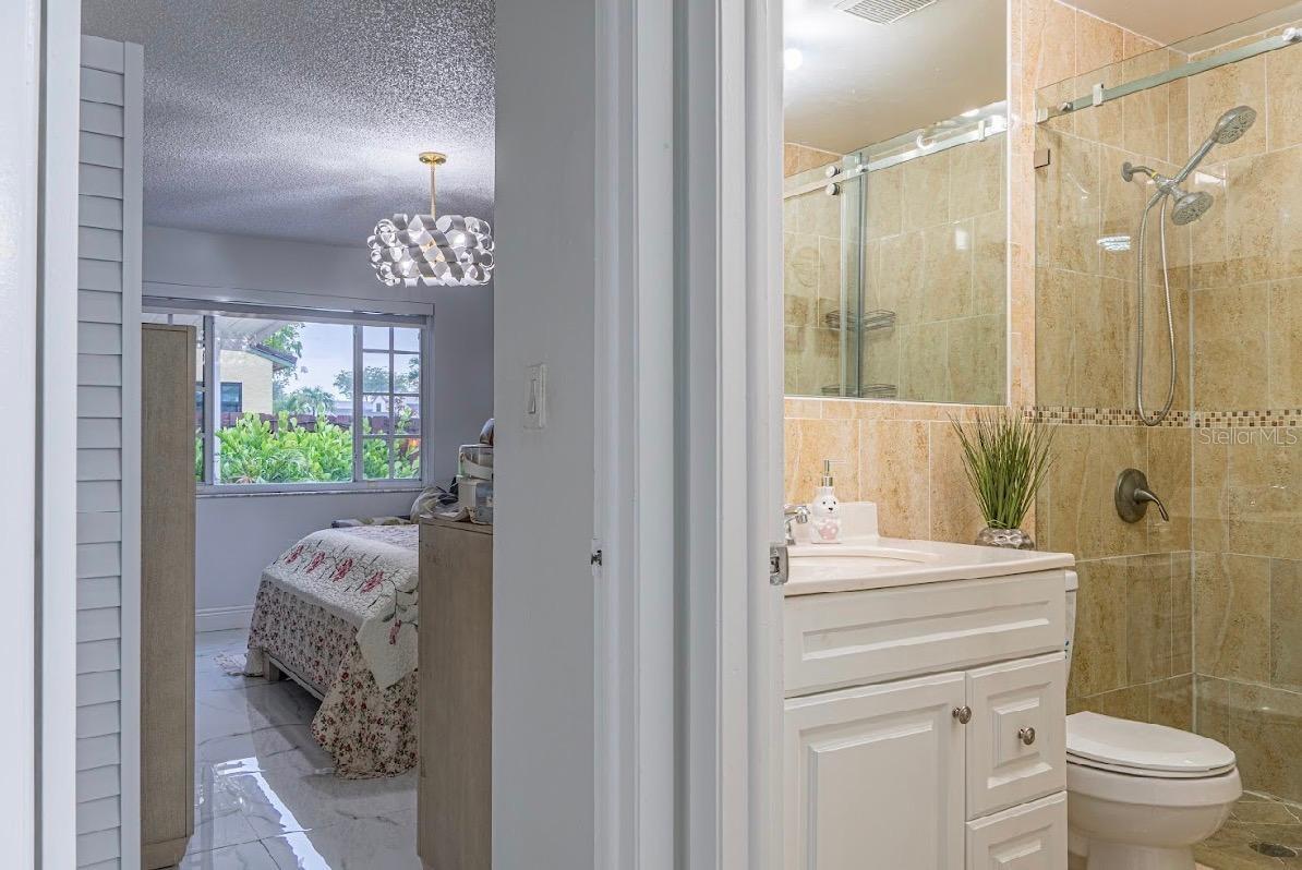 8419 NW 193RD LN, HIALEAH, FL, 33015