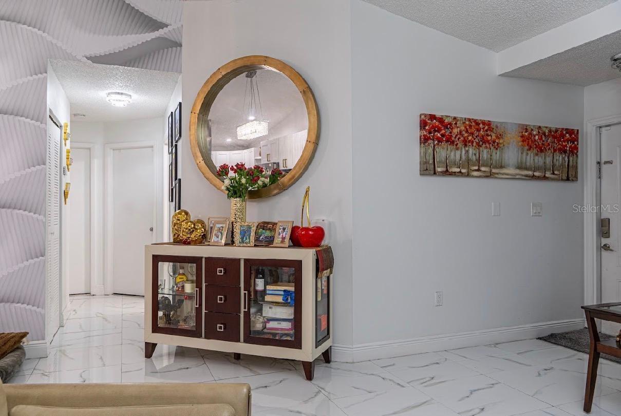 8419 NW 193RD LN, HIALEAH, FL, 33015