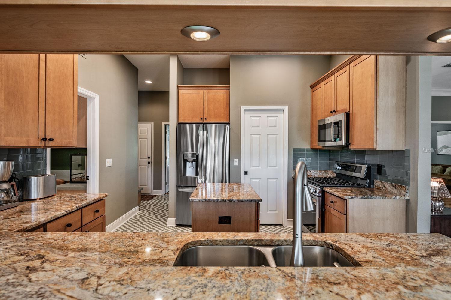 6004 HAMMOCK HILL AVE, LITHIA, FL, 33547
