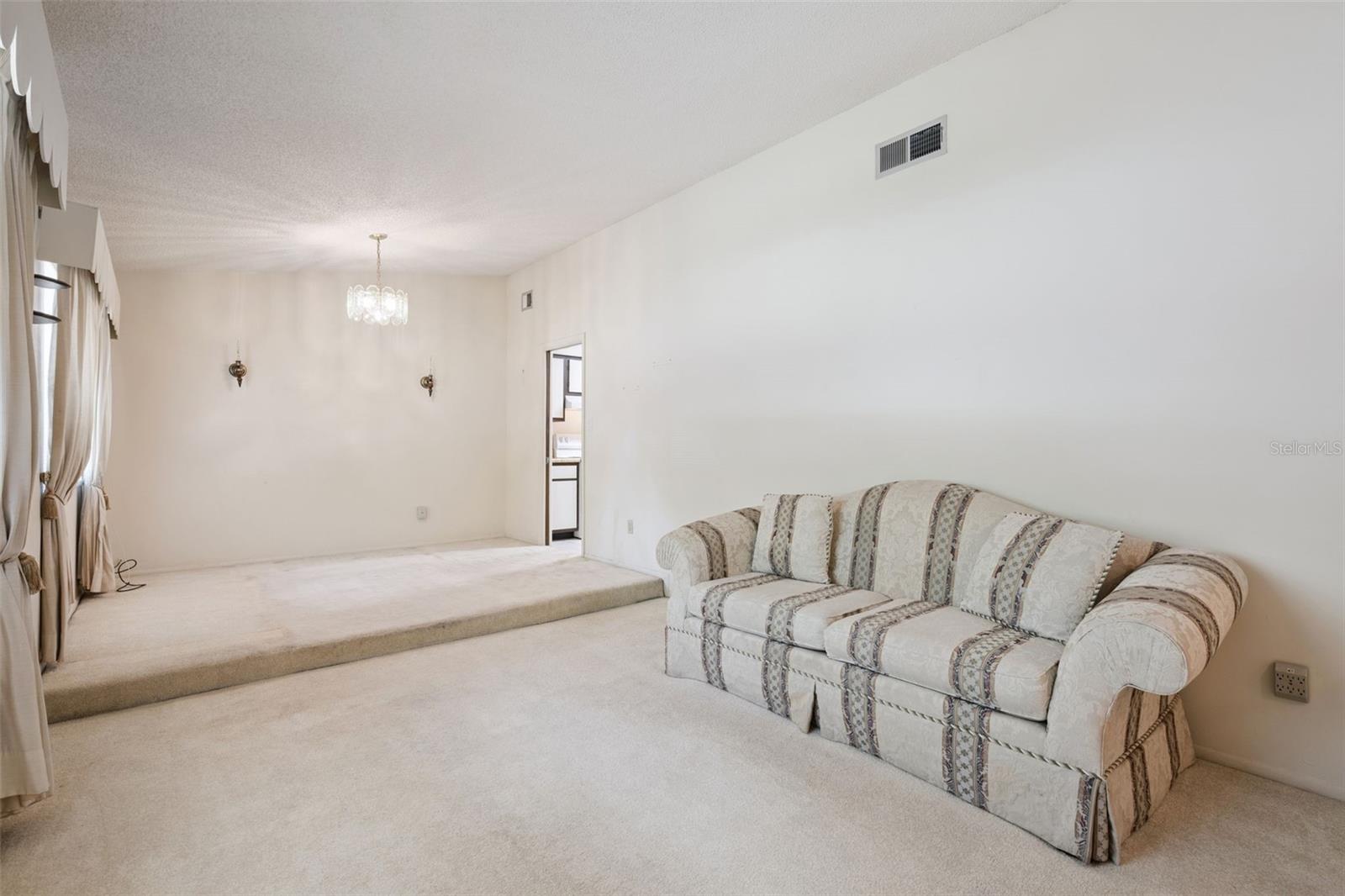 608 WAVECREST DR, ORLANDO, FL, 32807