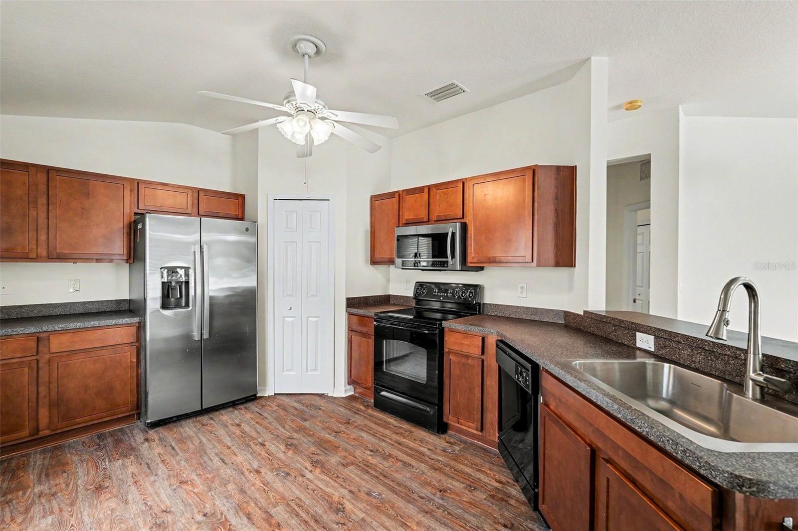 9096 SOUTHERN CHARM CIR, BROOKSVILLE, FL, 34613