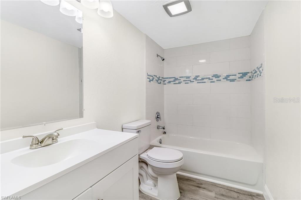 16590 PARTRIDGE PLACE RD #102, FORT MYERS, FL, 33908