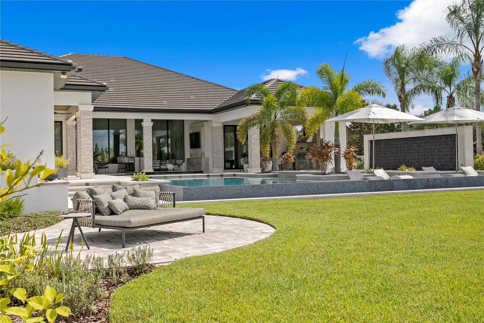 10521 BROADLAND PASS, THONOTOSASSA, FL, 33592