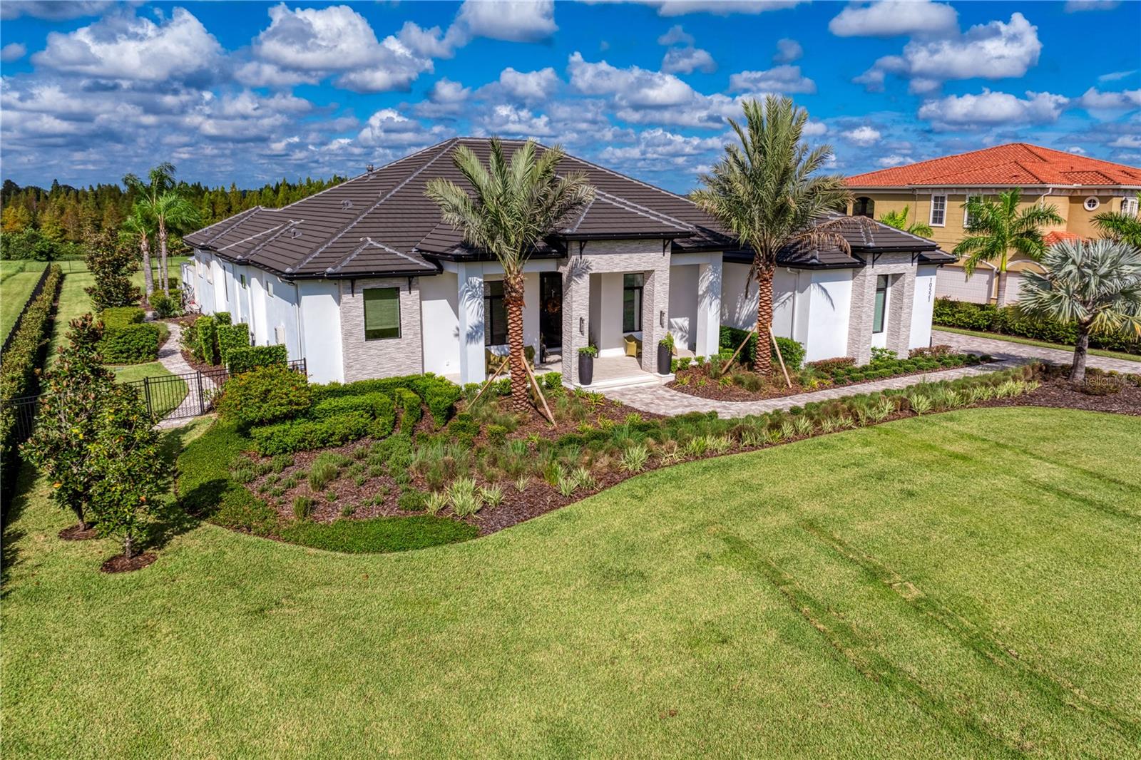 10521 BROADLAND PASS, THONOTOSASSA, FL, 33592