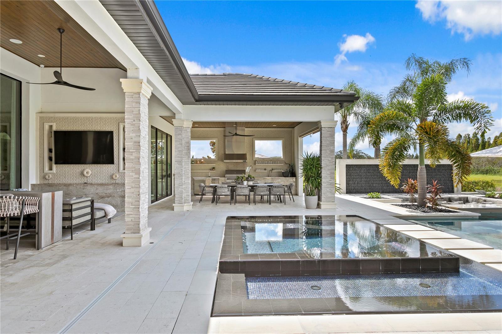 10521 BROADLAND PASS, THONOTOSASSA, FL, 33592