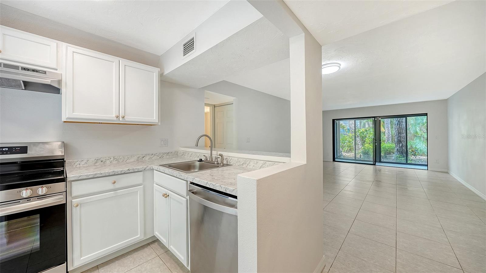1720 GLENHOUSE DR #326, SARASOTA, FL, 34231