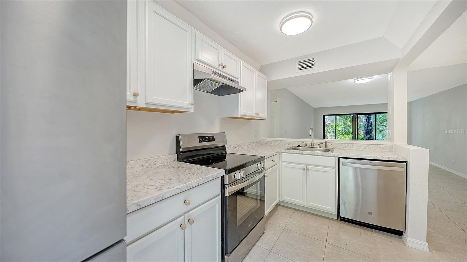 1720 GLENHOUSE DR #326, SARASOTA, FL, 34231