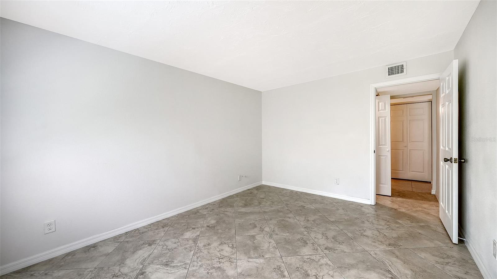 1720 GLENHOUSE DR #326, SARASOTA, FL, 34231