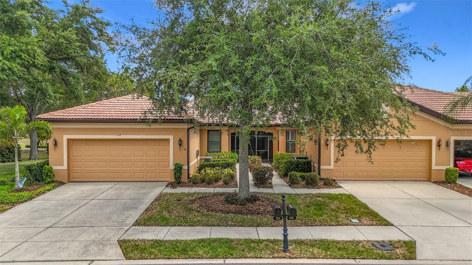 206 SHELL FALLS DR, APOLLO BEACH, FL, 33572