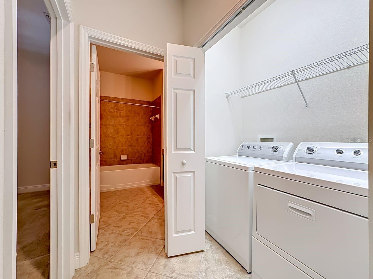 206 SHELL FALLS DR, APOLLO BEACH, FL, 33572