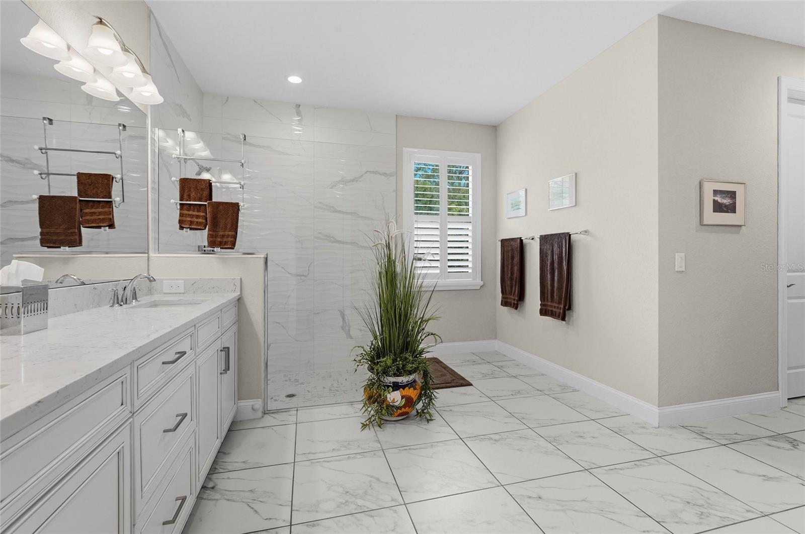 617 MISTIFLOWER CIR, NOKOMIS, FL, 34275