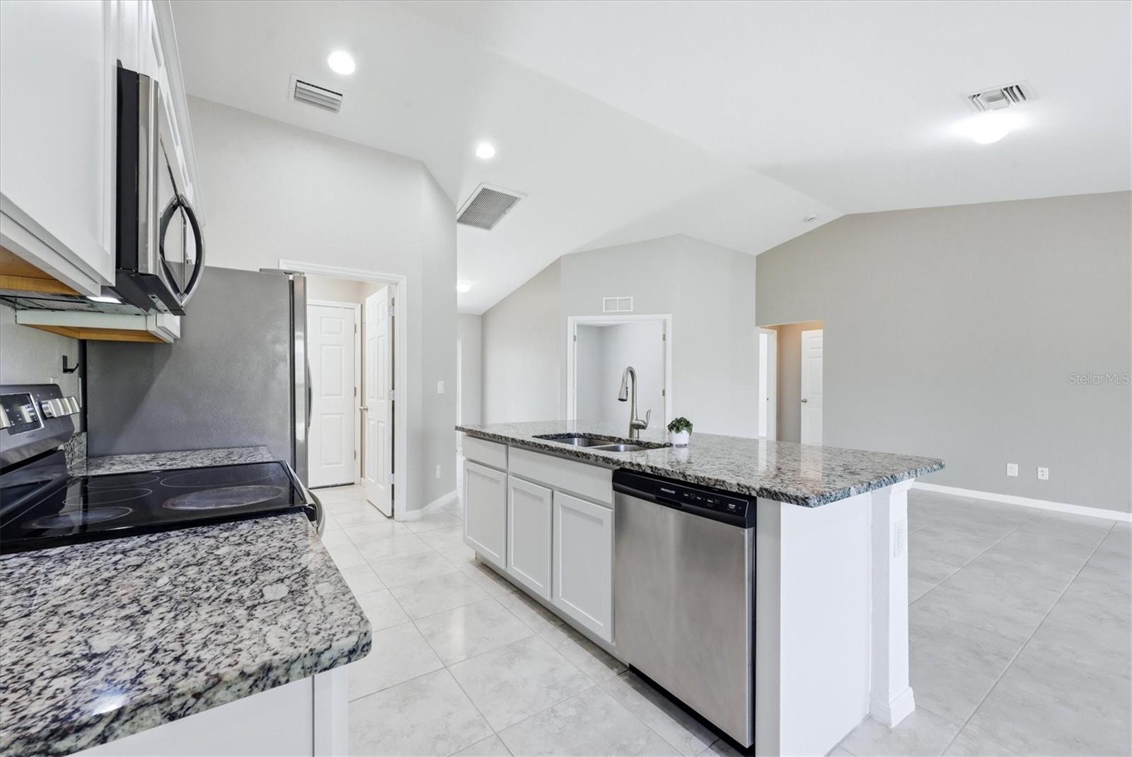 6211 TEDDER ST, PORT CHARLOTTE, FL, 33981