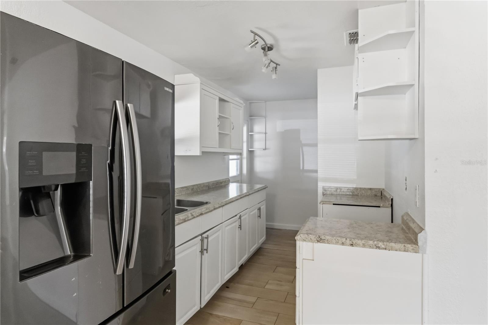 2702 E 98TH AVE, TAMPA, FL, 33612