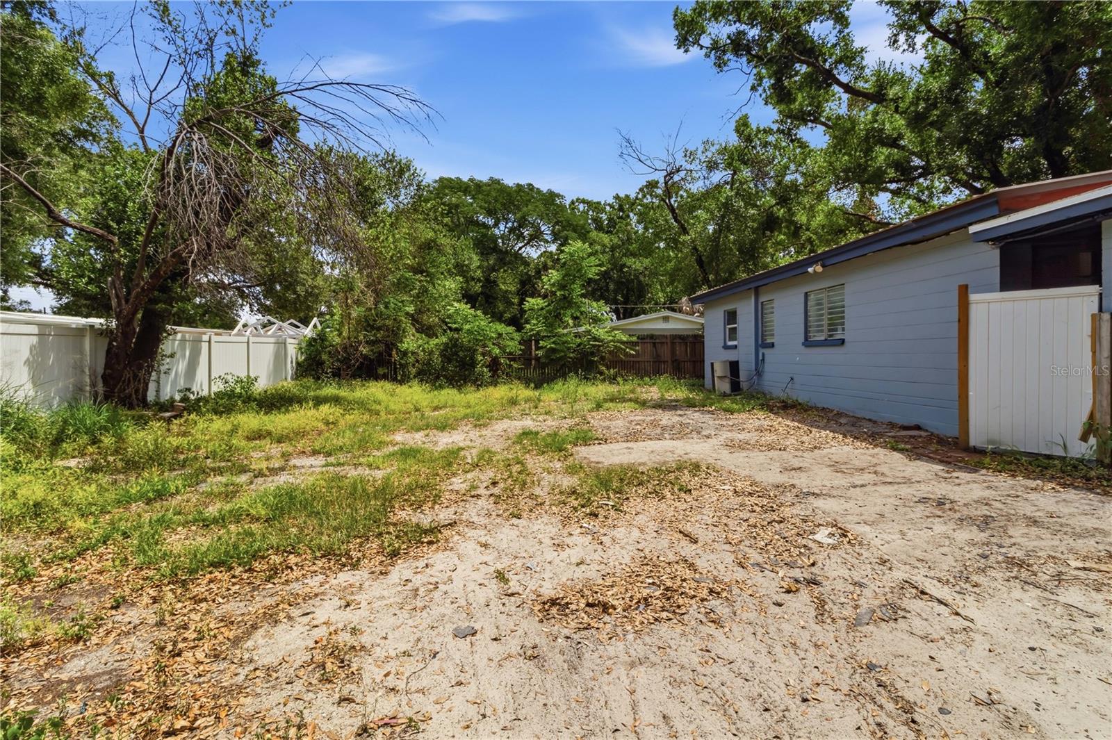 2702 E 98TH AVE, TAMPA, FL, 33612