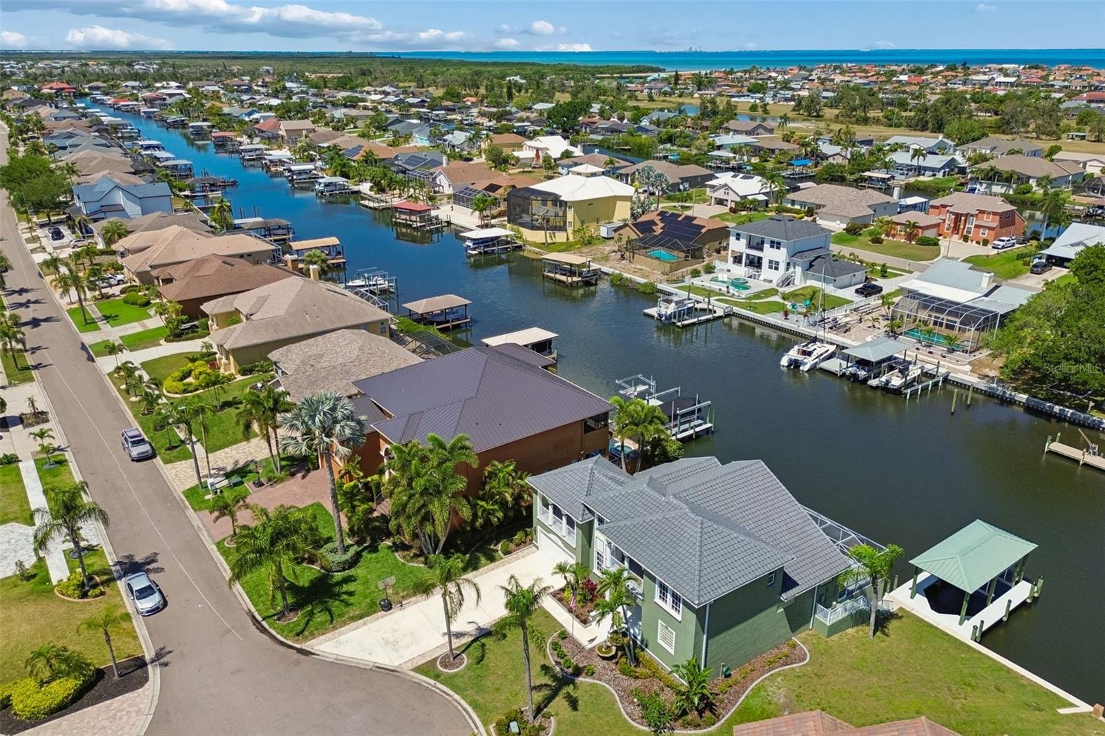 703 BUNKER VIEW DR, APOLLO BEACH, FL, 33572