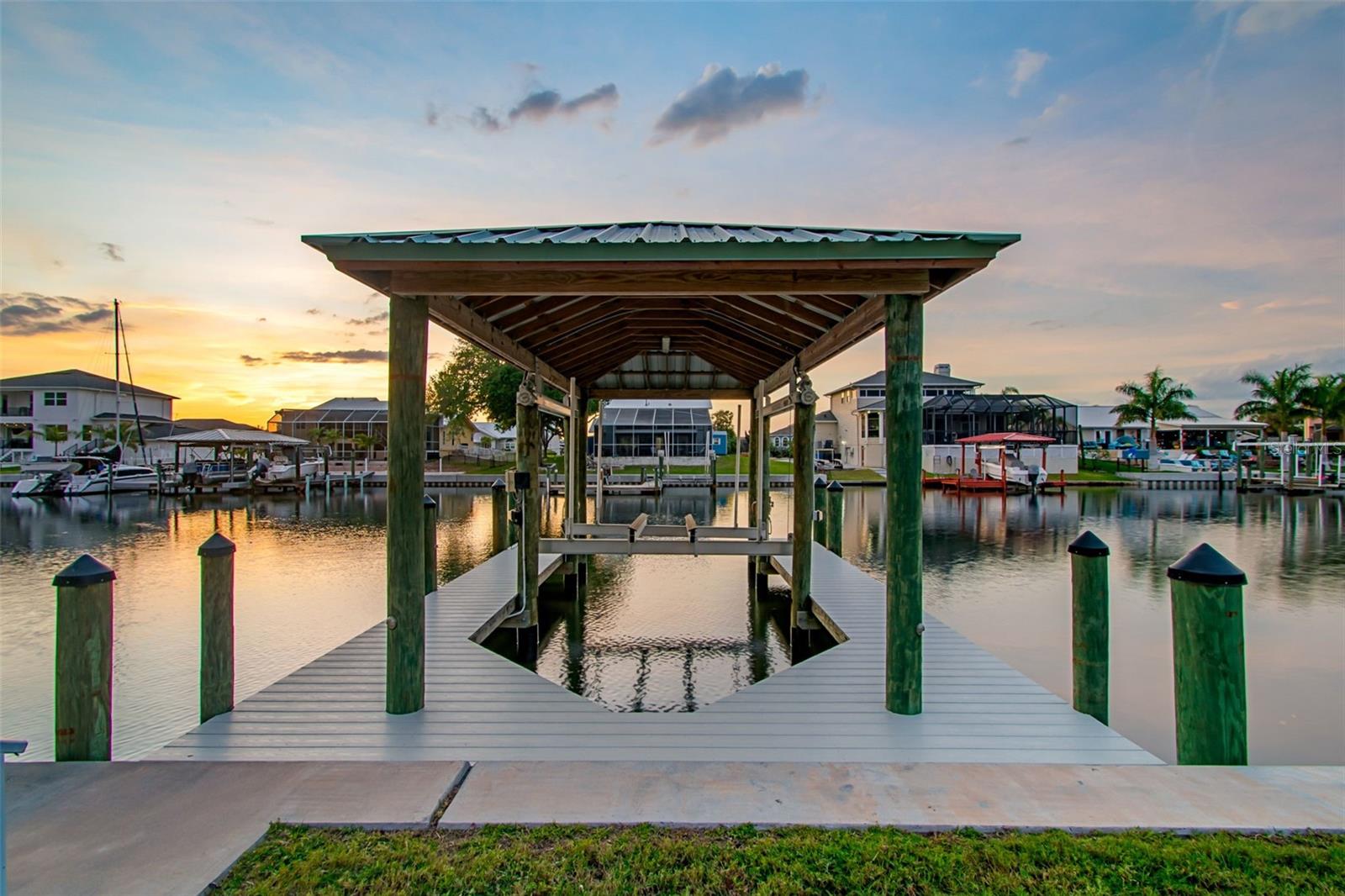 703 BUNKER VIEW DR, APOLLO BEACH, FL, 33572