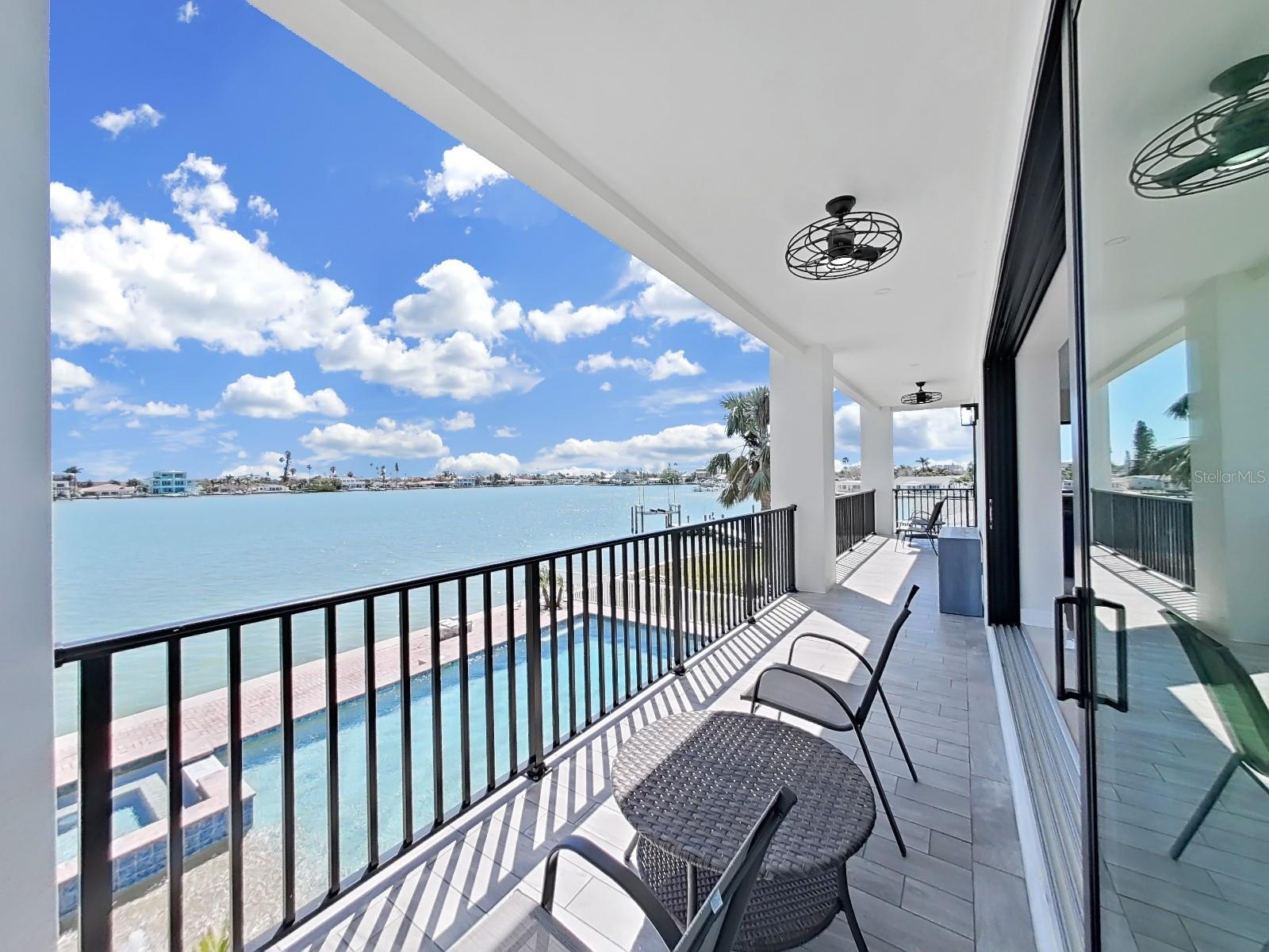 882 BAY POINT DR, MADEIRA BEACH, FL, 33708