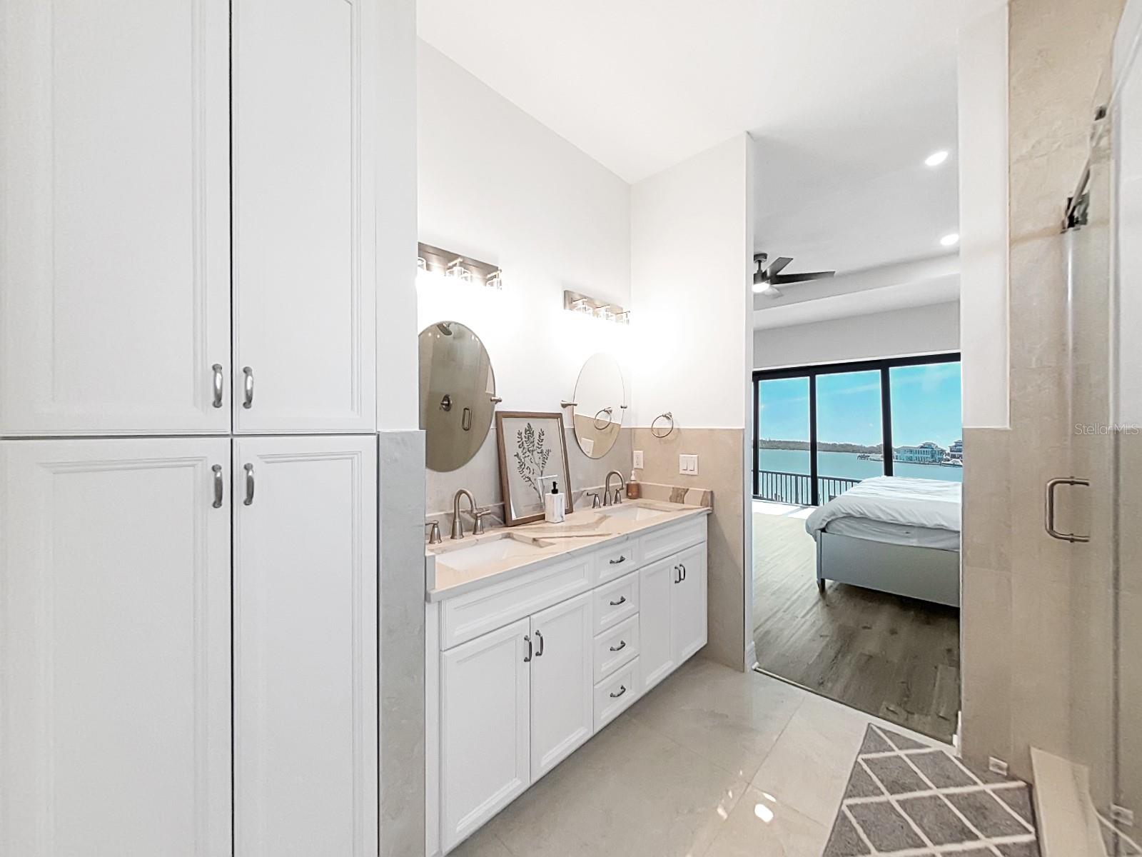 882 BAY POINT DR, MADEIRA BEACH, FL, 33708