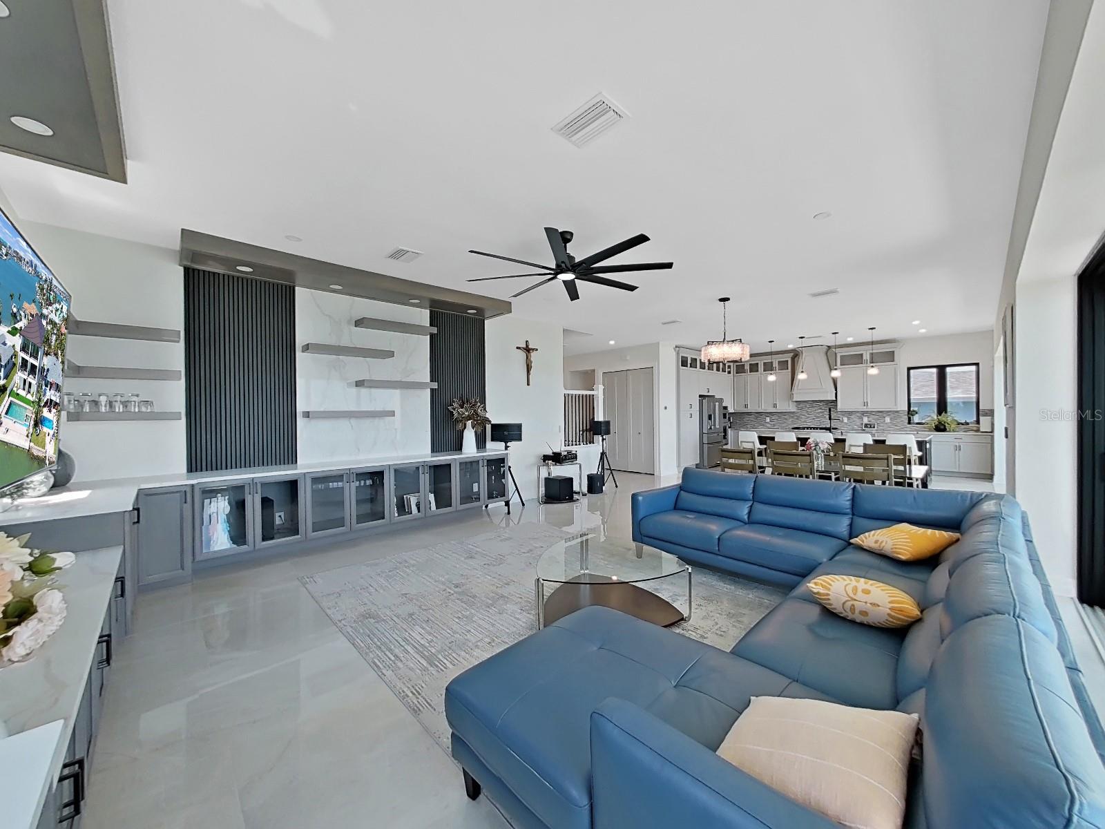 882 BAY POINT DR, MADEIRA BEACH, FL, 33708