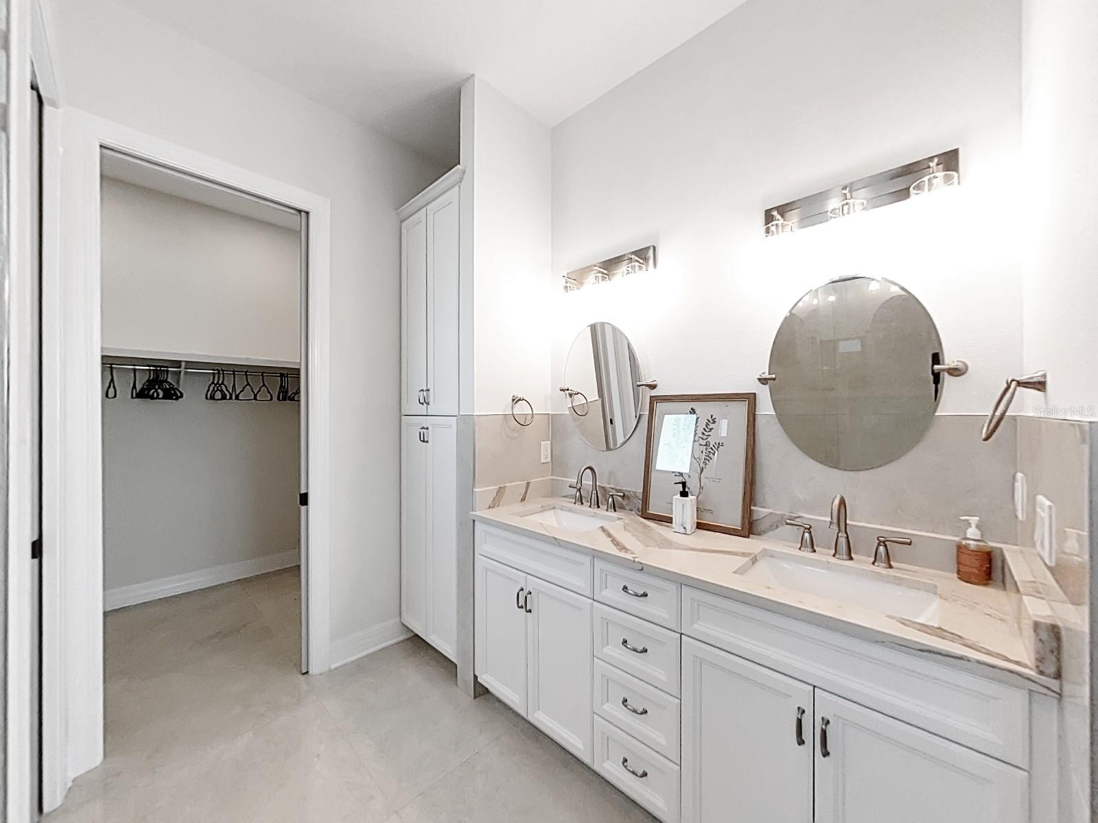 882 BAY POINT DR, MADEIRA BEACH, FL, 33708