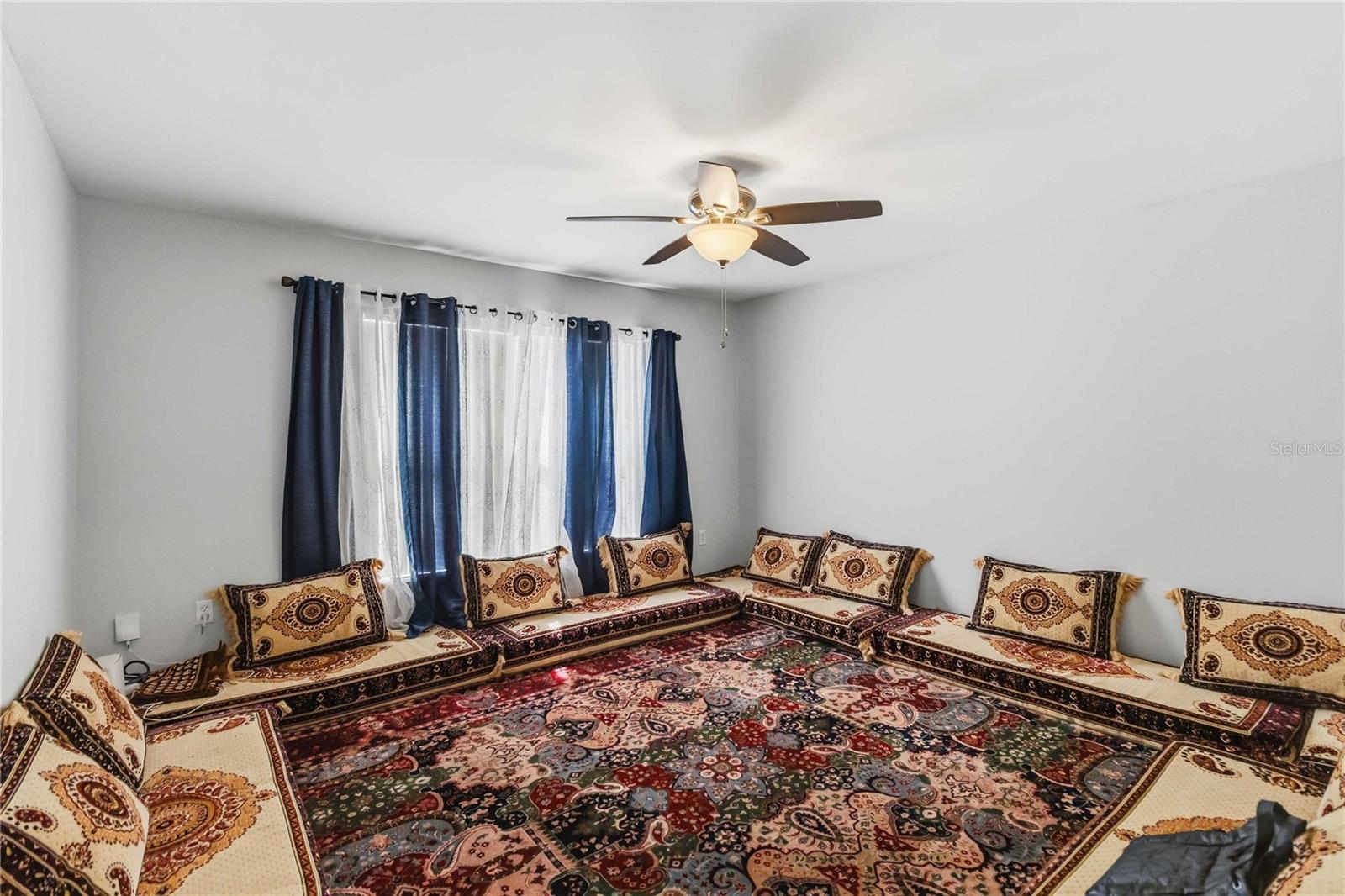 122 CARMEL BAY DR, SANFORD, FL, 32771