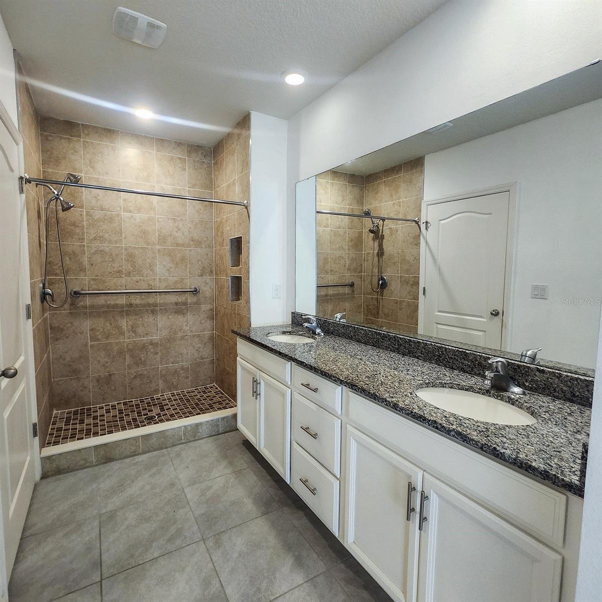 864 GUNNISON DR, ORANGE CITY, FL, 32763