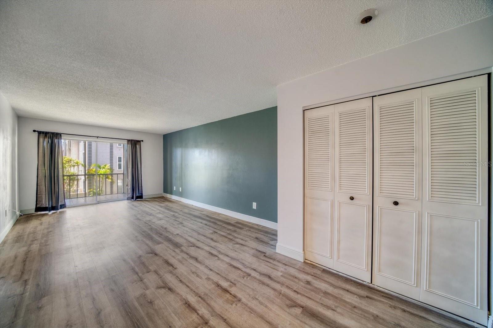8693 BARDMOOR BLVD #205, SEMINOLE, FL, 33777