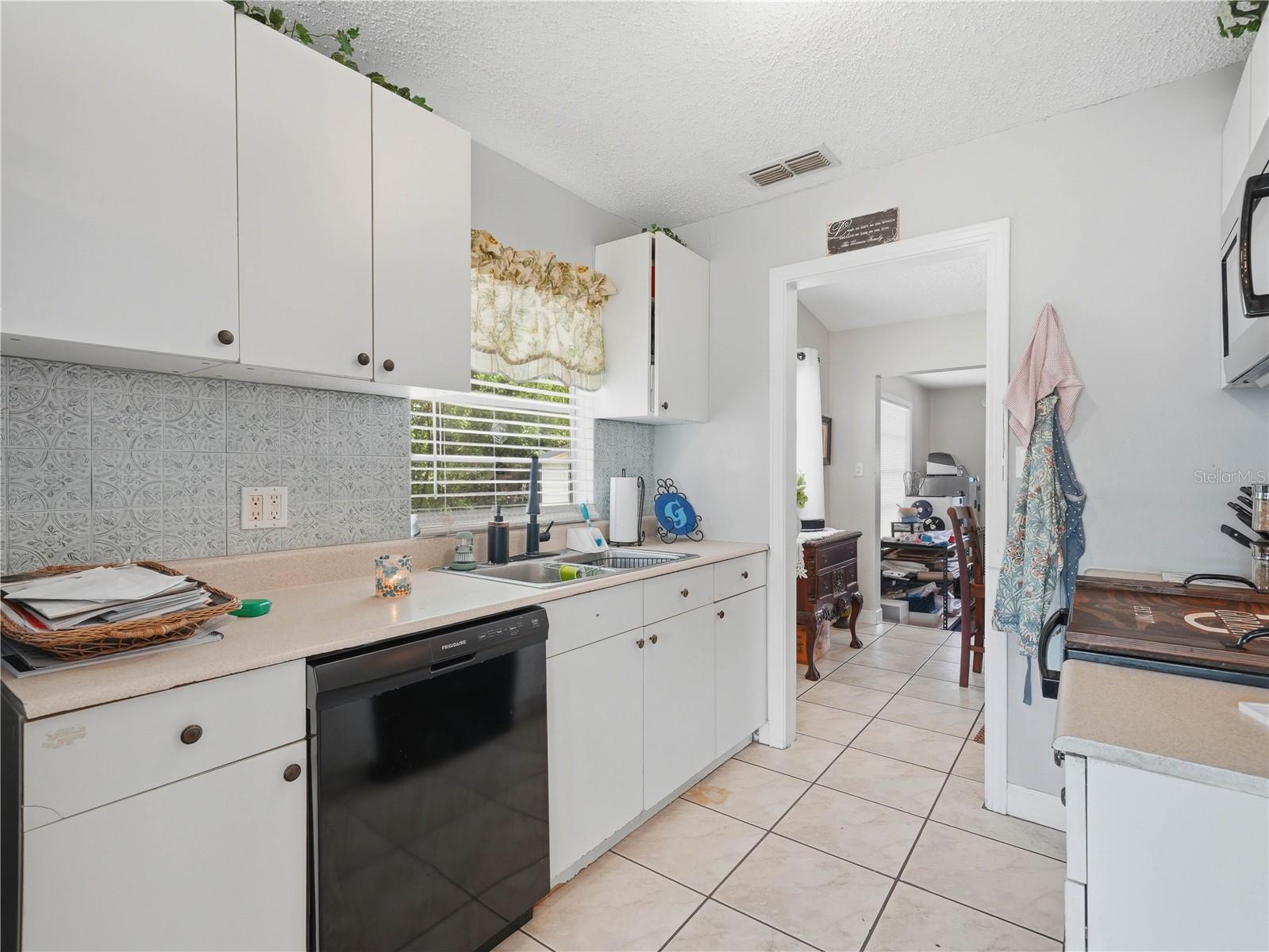 407 S 12TH ST, LAKE WALES, FL, 33853