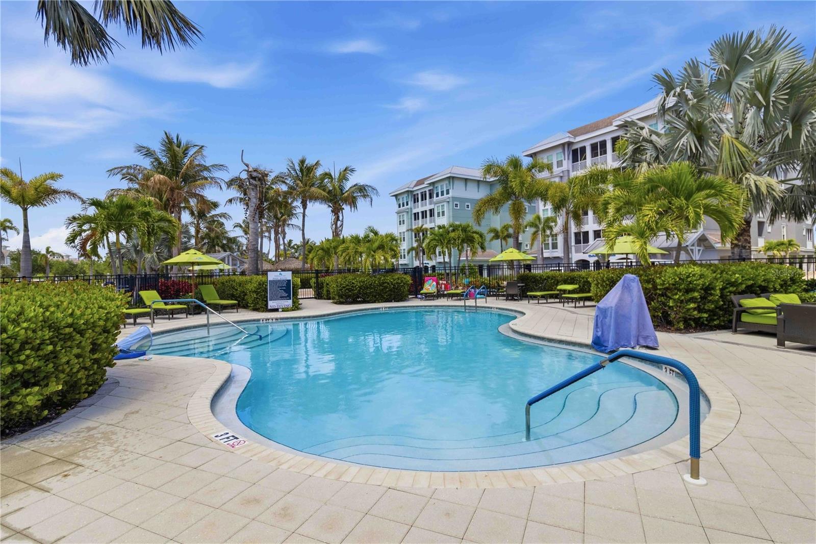 395 ARUBA CIR #102, BRADENTON, FL, 34209