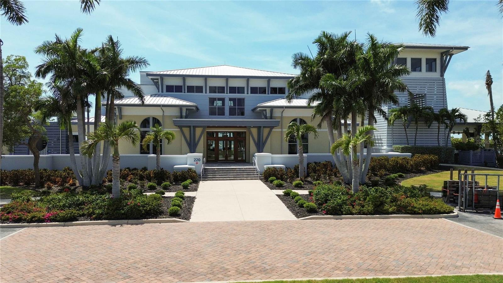 395 ARUBA CIR #102, BRADENTON, FL, 34209