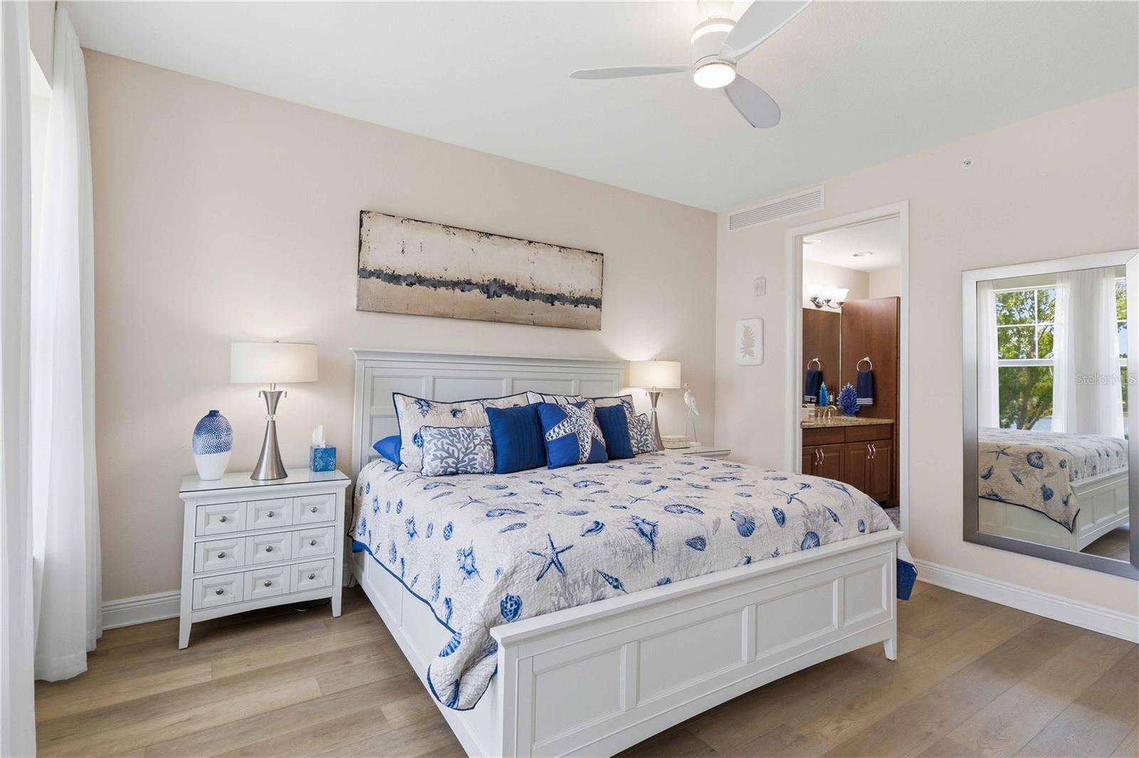 395 ARUBA CIR #102, BRADENTON, FL, 34209