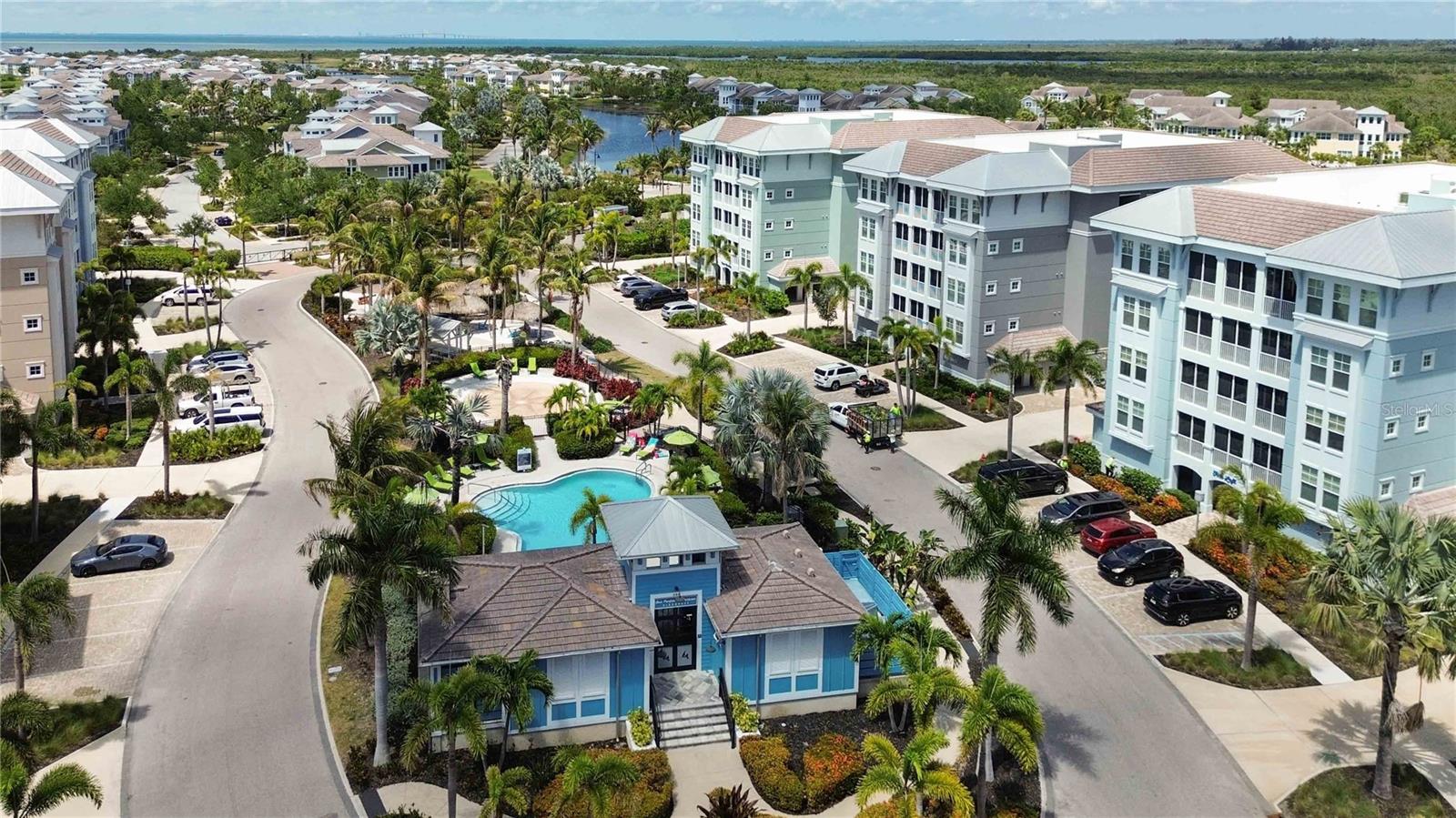 395 ARUBA CIR #102, BRADENTON, FL, 34209