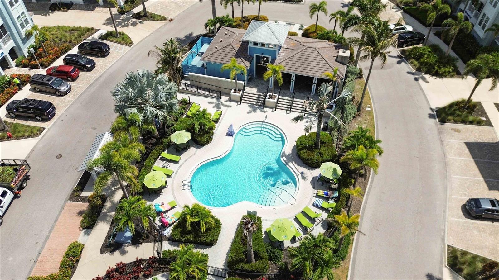 395 ARUBA CIR #102, BRADENTON, FL, 34209
