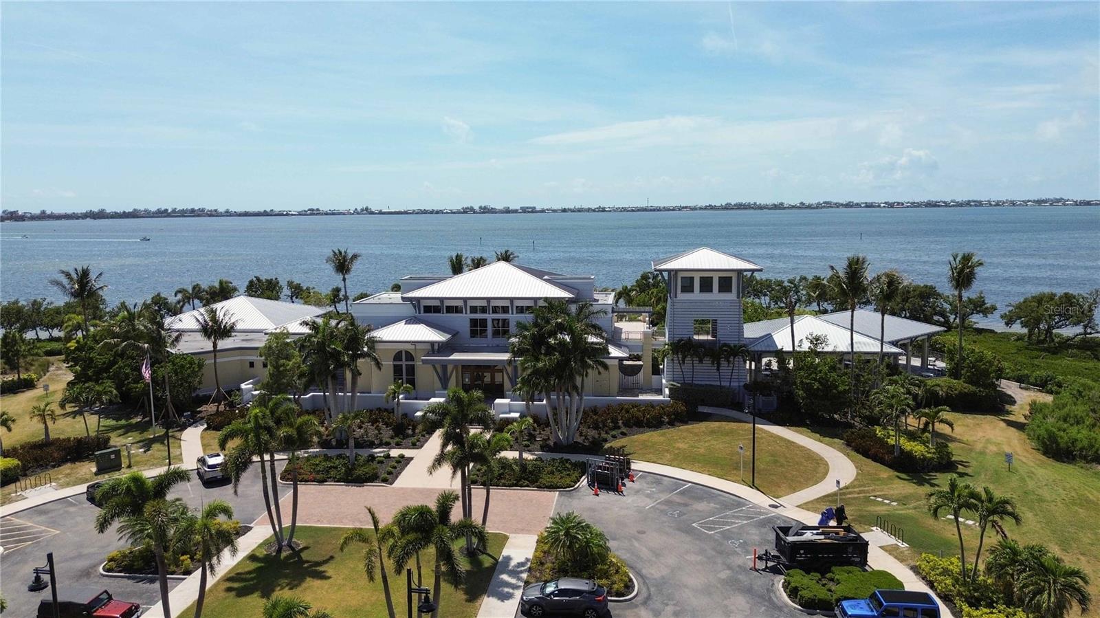 395 ARUBA CIR #102, BRADENTON, FL, 34209