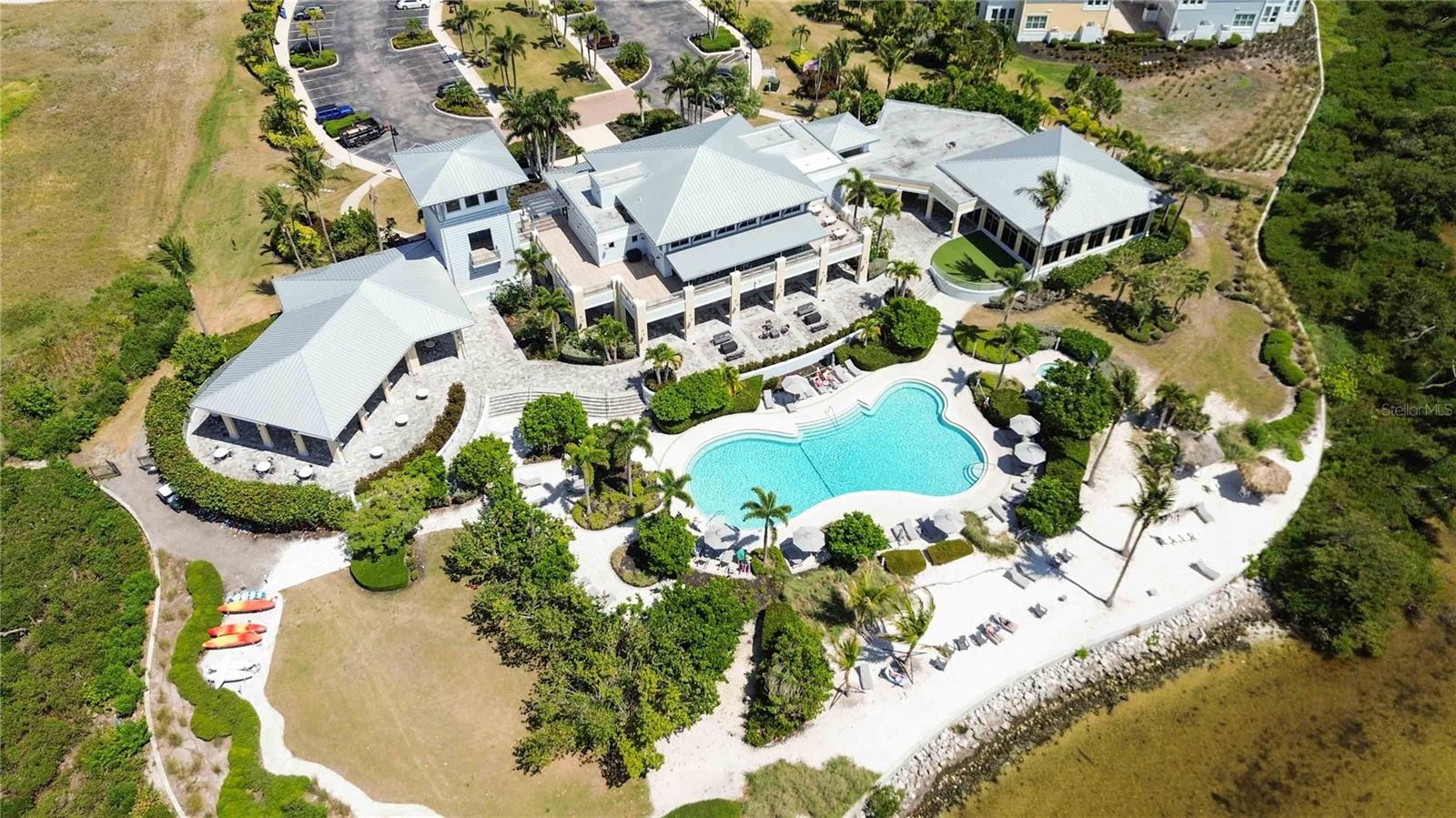 395 ARUBA CIR #102, BRADENTON, FL, 34209